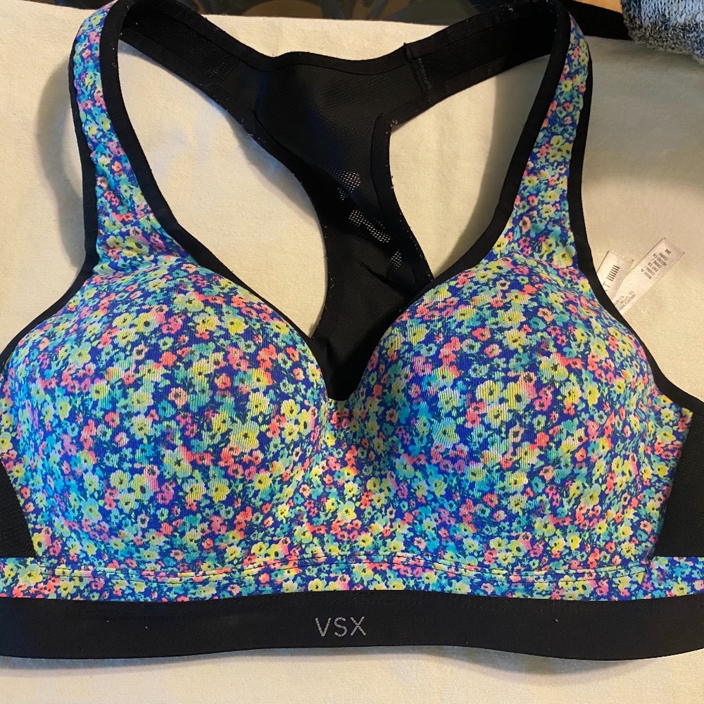 36B VICTORIAS SECRET FLORAL SPORTS BRA